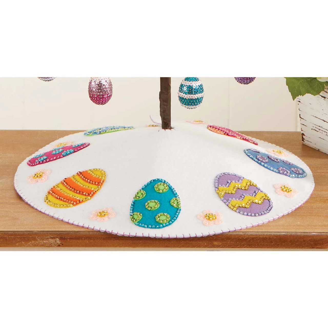 Herrschners Egg Hunt Mini Tree Skirt Felt & Sequin Kit 3 Herrschners Egg Hunt Mini Tree Skirt Felt & Sequin Kit