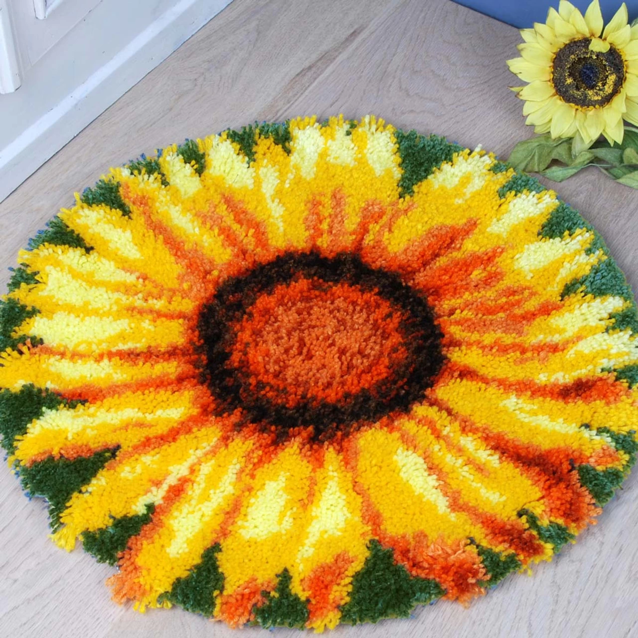 Vervaco Sunflower Latch Hook Kit 3 Vervaco Sunflower Latch Hook Kit