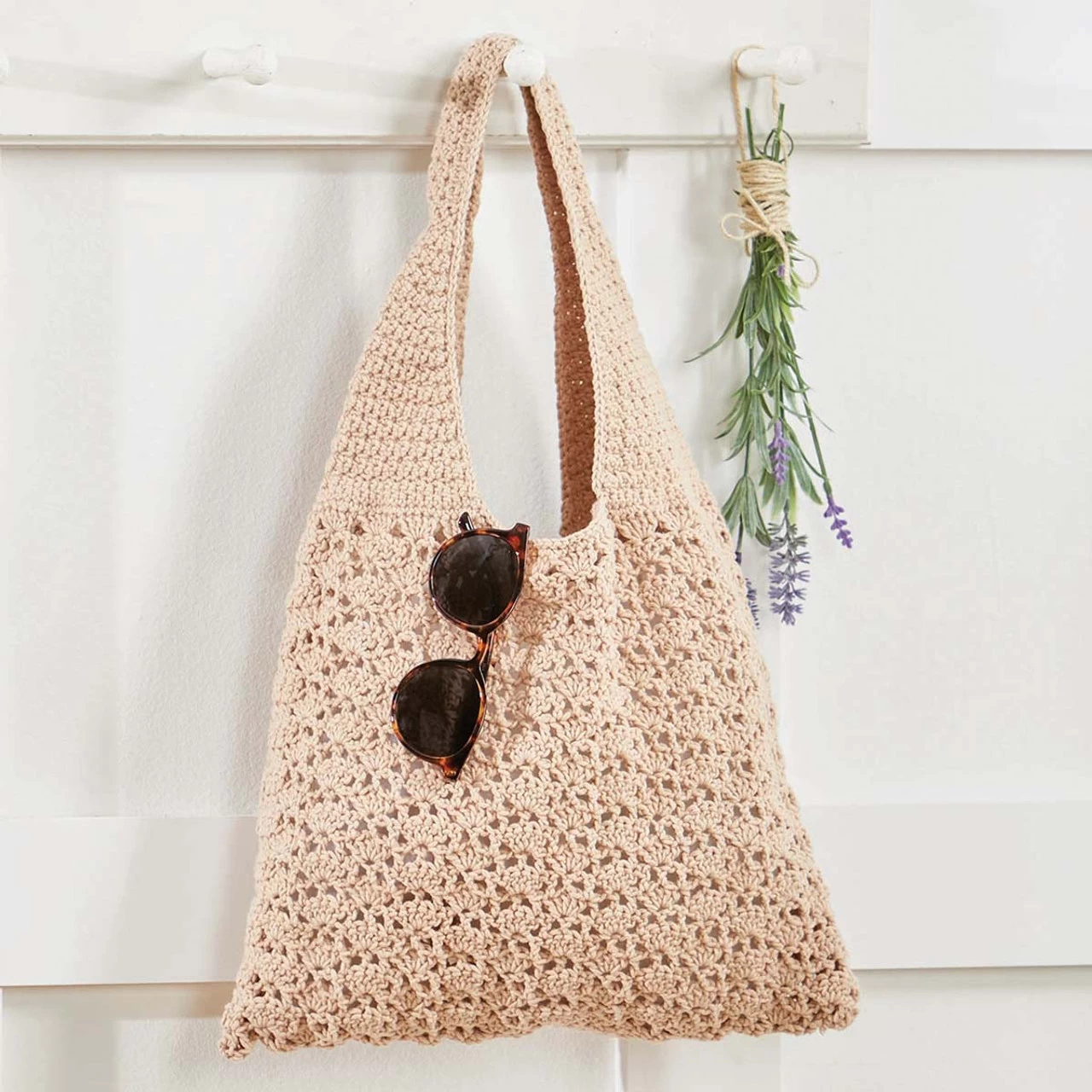 Herrschners Bungalow Tote Crochet Kit 3 Herrschners Bungalow Tote Crochet Kit