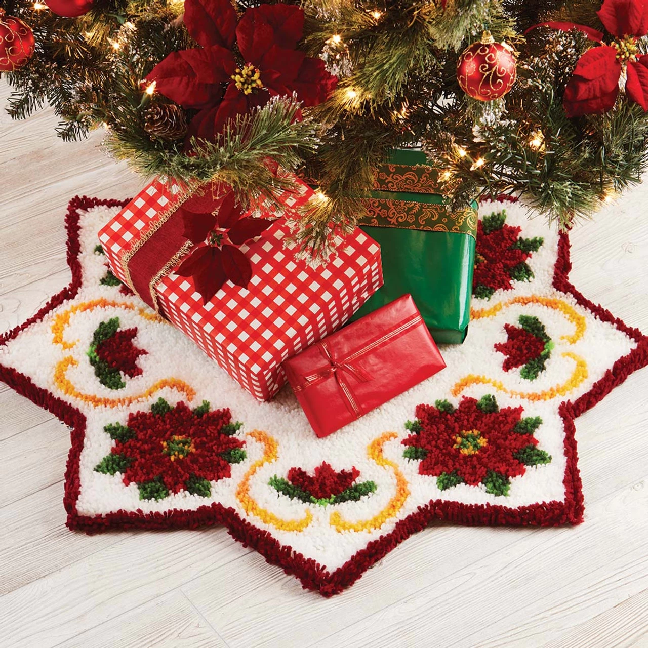 Herrschners Poinsettia Star Tree Skirt Latch Hook Kit 3 Herrschners Poinsettia Star Tree Skirt Latch Hook Kit