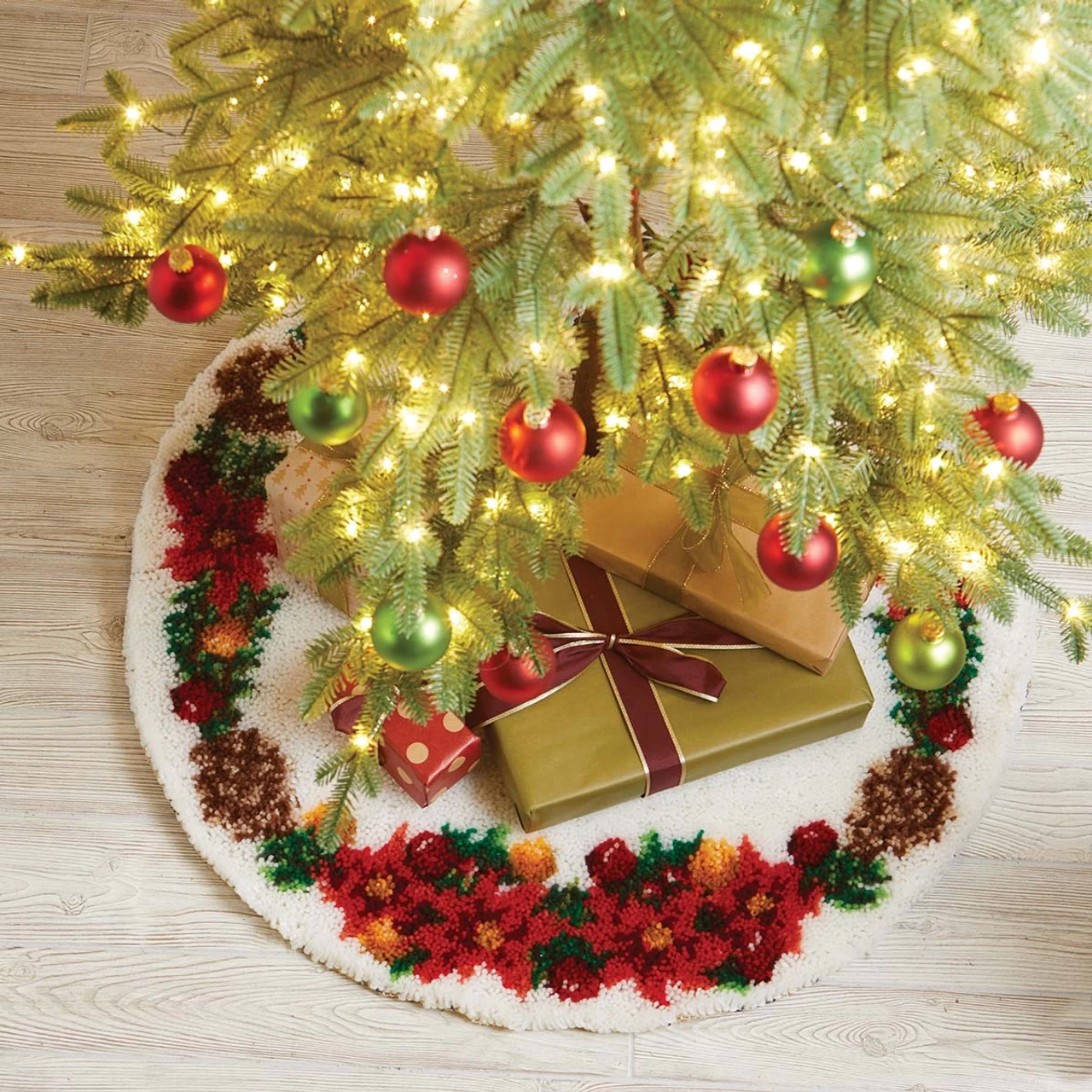 Herrschners Poinsettia Garland Tree Skirt Latch Hook Kit 3 Herrschners Poinsettia Garland Tree Skirt Latch Hook Kit